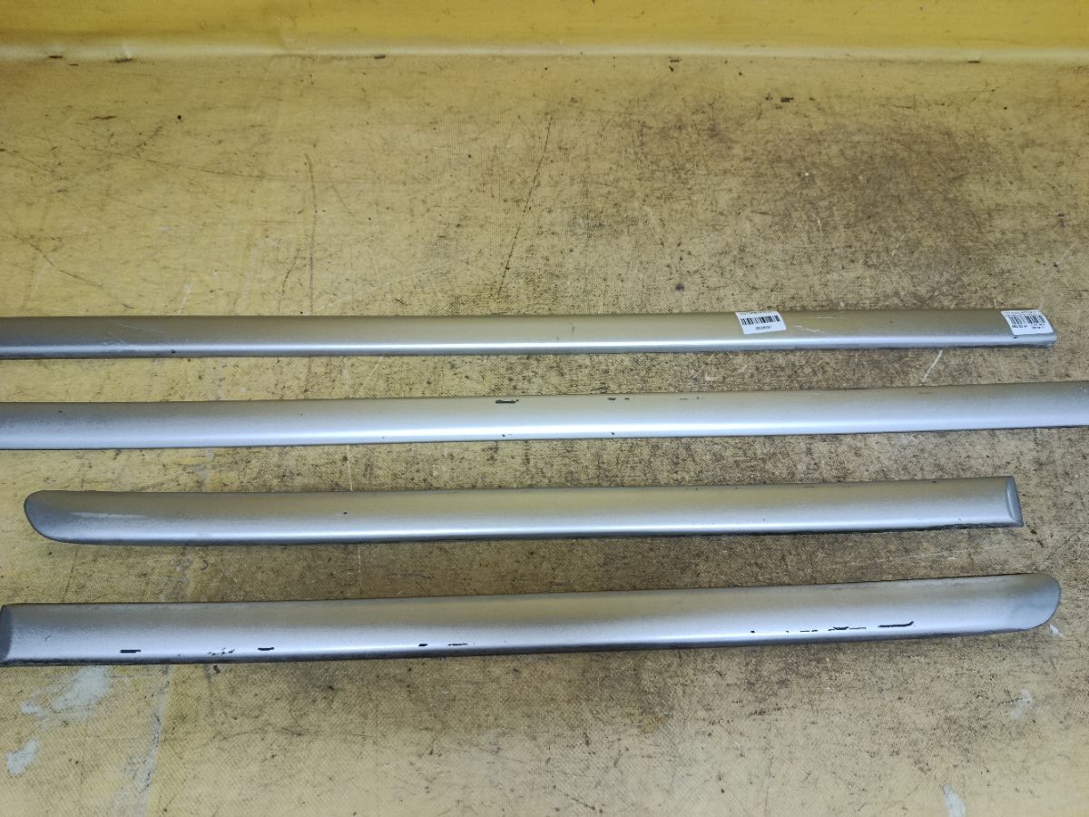 Молдинг на дверь 75731-05100, 75741-05101, 75742-05101, 75732-05100 на Toyota Avensis AZT250 Фото 3