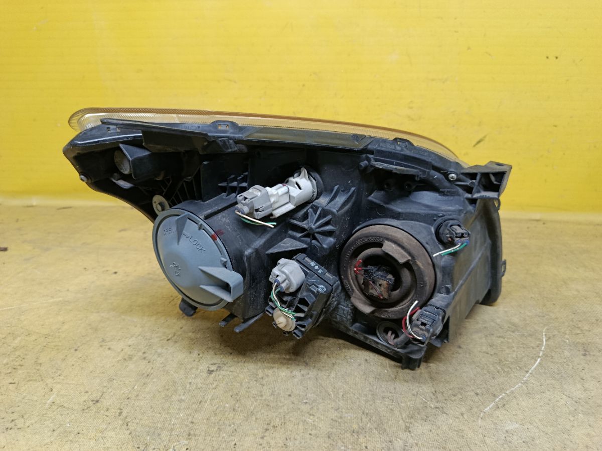Фара 35-106 35-106, на Toyota Avensis AZT250 Фото 2