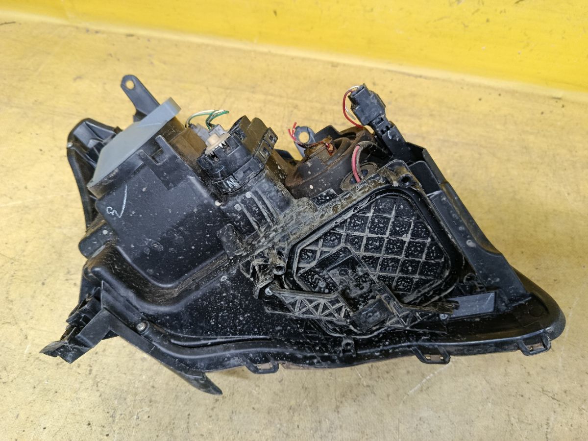 Фара 35-106 35-106, на Toyota Avensis AZT250 Фото 3