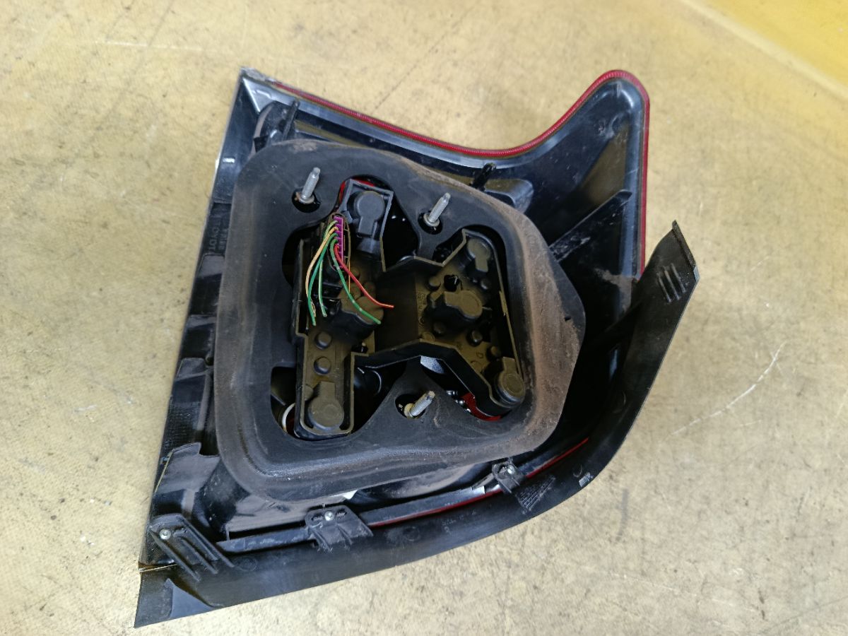 Стоп 35-110 35-110, на Toyota Avensis AZT250 Фото 4