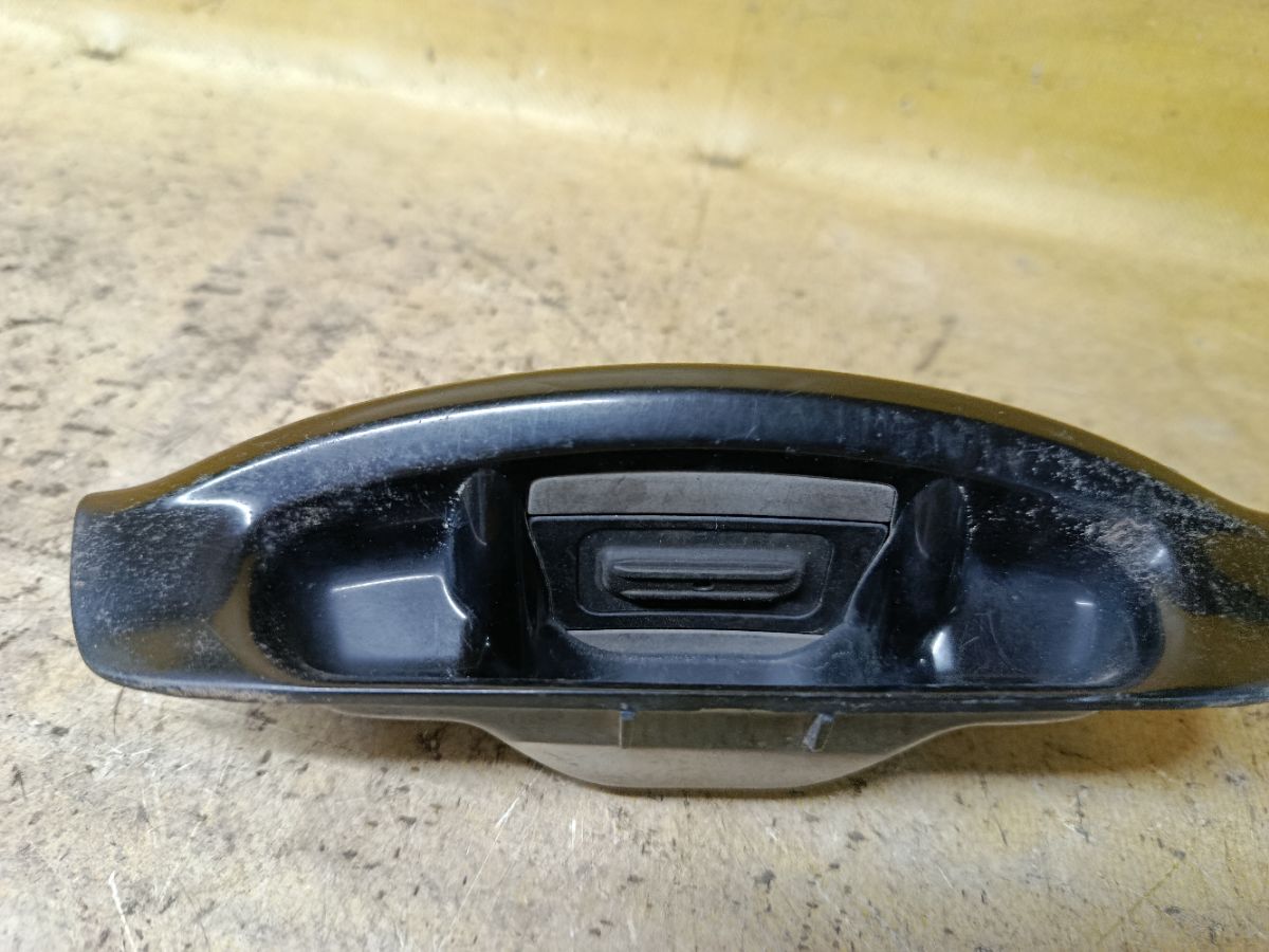 Ручка двери на Nissan March AK12 Фото 3