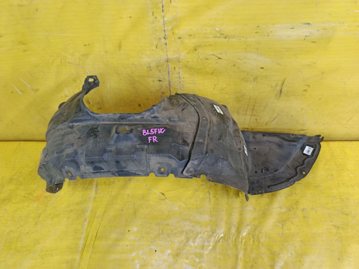 Подкрылок на Mazda Axela BL5FW ZY-VE Фото 2