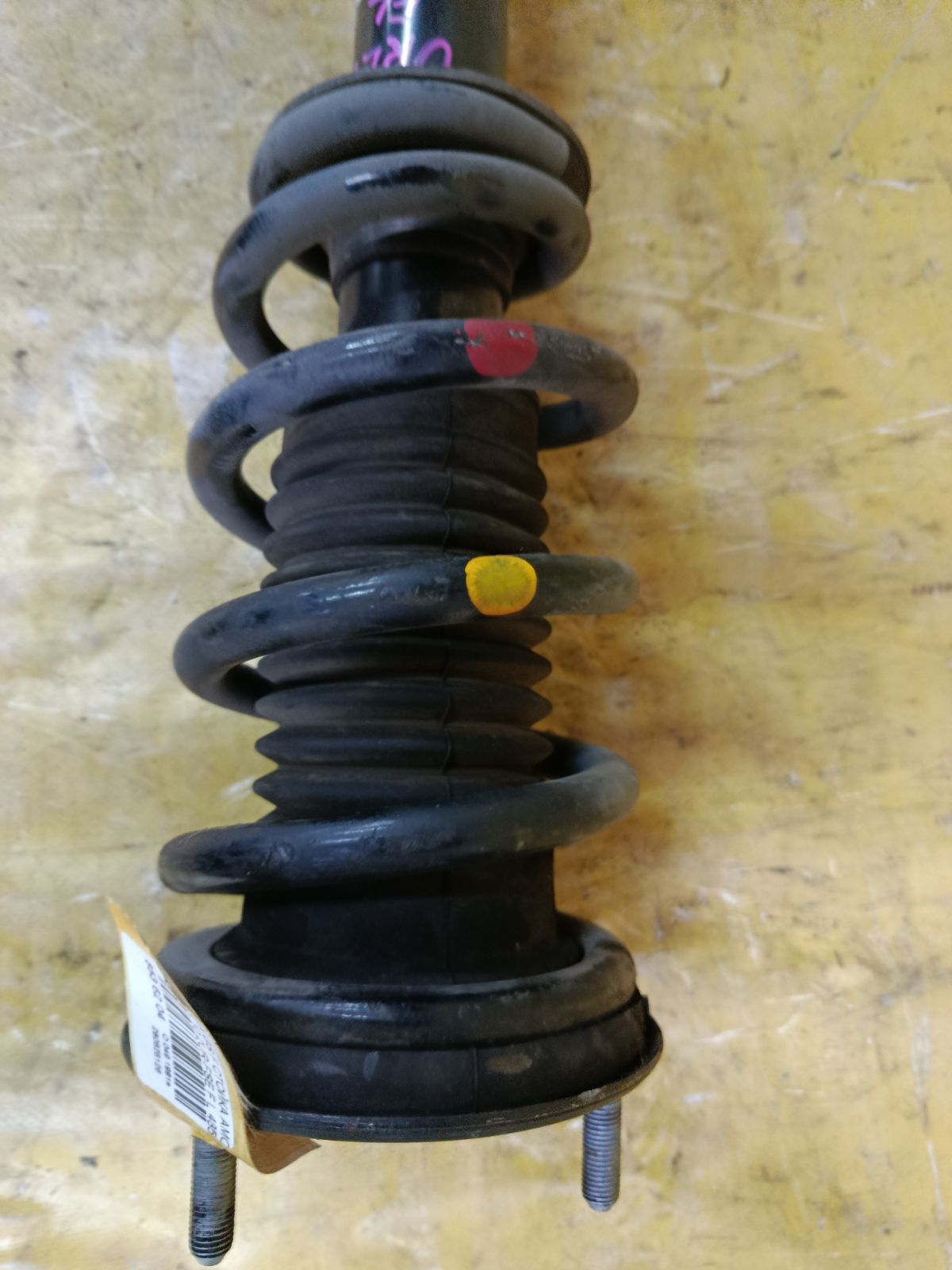 Стойка амортизатора 48520-30690 на Lexus Gs F URL10 2UR-FSE Фото 4