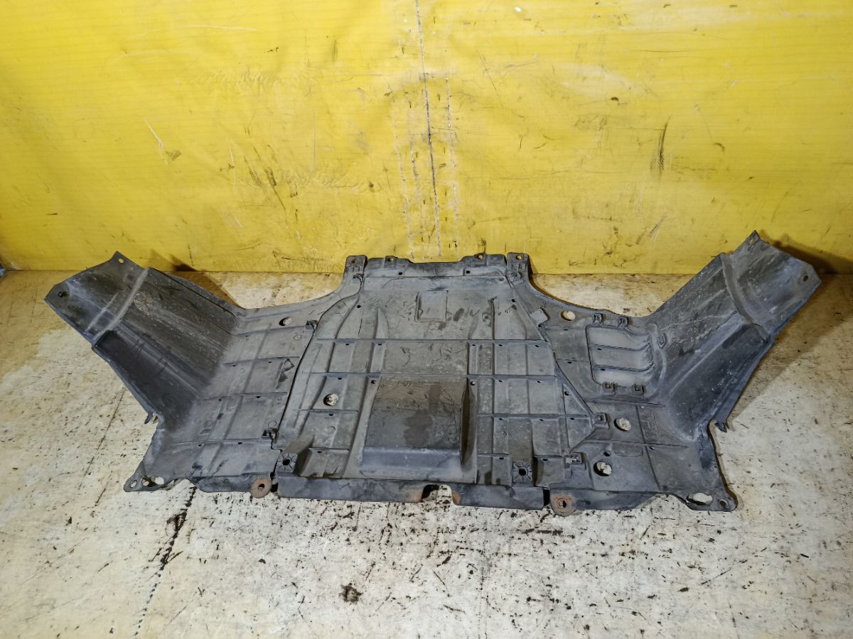 Защита двигателя на Honda Fit GE6 L13A Фото 1