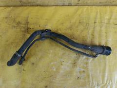 Заливная горловина топливного бака 77201-52050 на Toyota Vitz NCP10 2NZ-FE Фото 2
