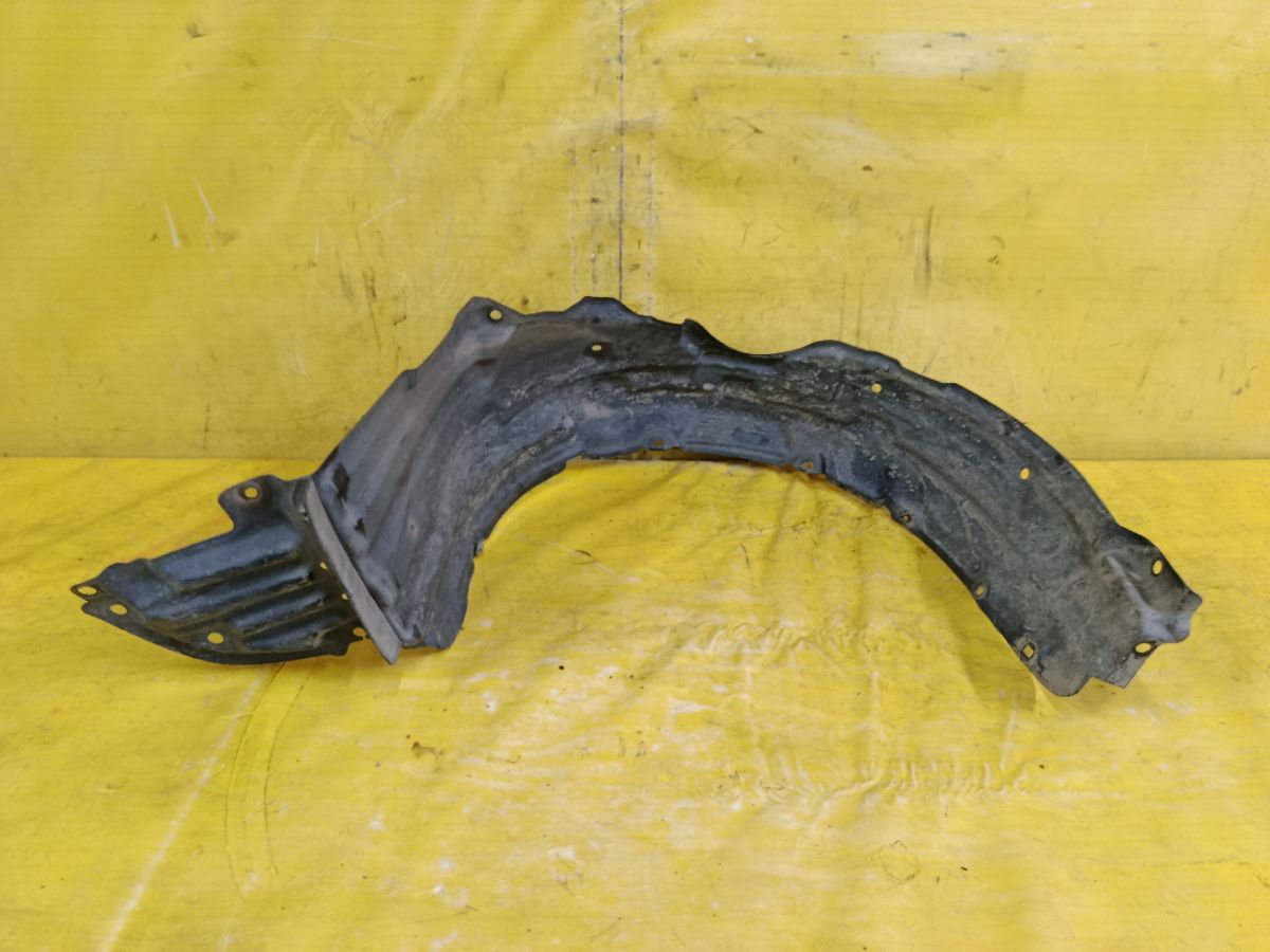 Подкрылок 53875-68012, 53875-68010, 53875-68011 на Toyota Wish ZNE10G 1ZZ-FE Фото 3