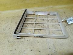 Корпус салонного фильтра 88548-52010 на Toyota Wish ZNE10G 1ZZ-FE Фото 2