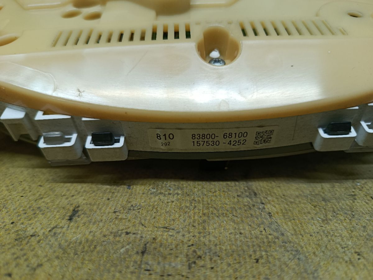Спидометр 83800-68100 на Toyota Wish ZNE10G 1ZZ-FE Фото 3