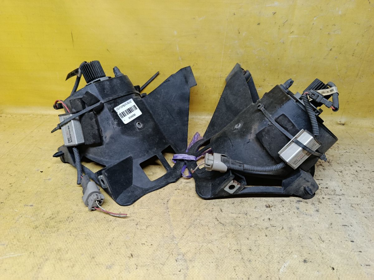 Туманка бамперная 42-34 42-34 на Toyota Porte NNP10 Фото 4