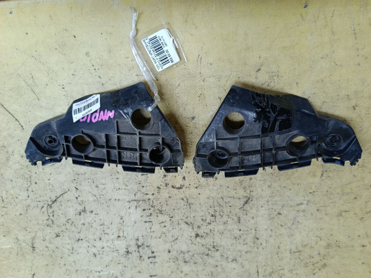 Крепление бампера 52144-52140, 52143-52150 на Toyota Porte NNP10 Фото 1