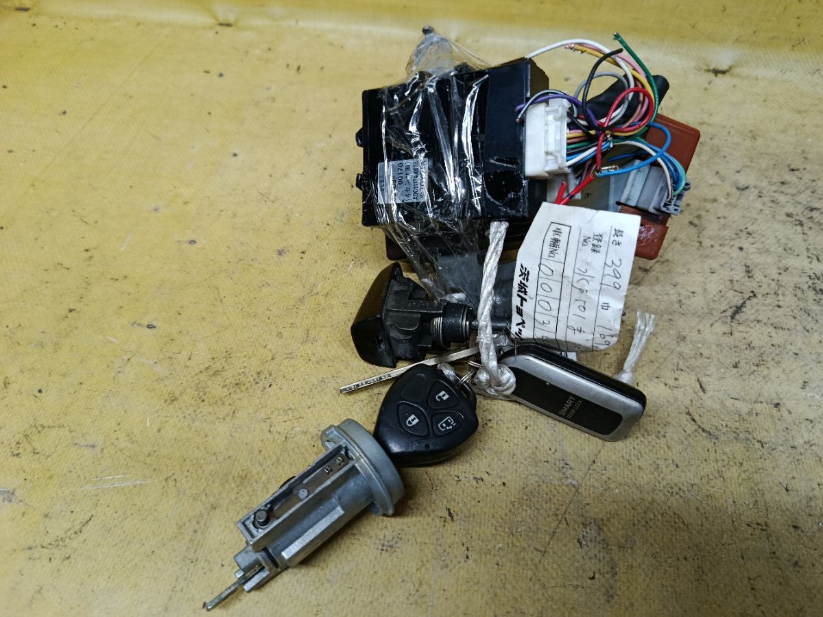 Замок зажигания 89740-52030, 89990-52200, 08503-00170, 69570-12180 на Toyota Porte NNP10 Фото 2
