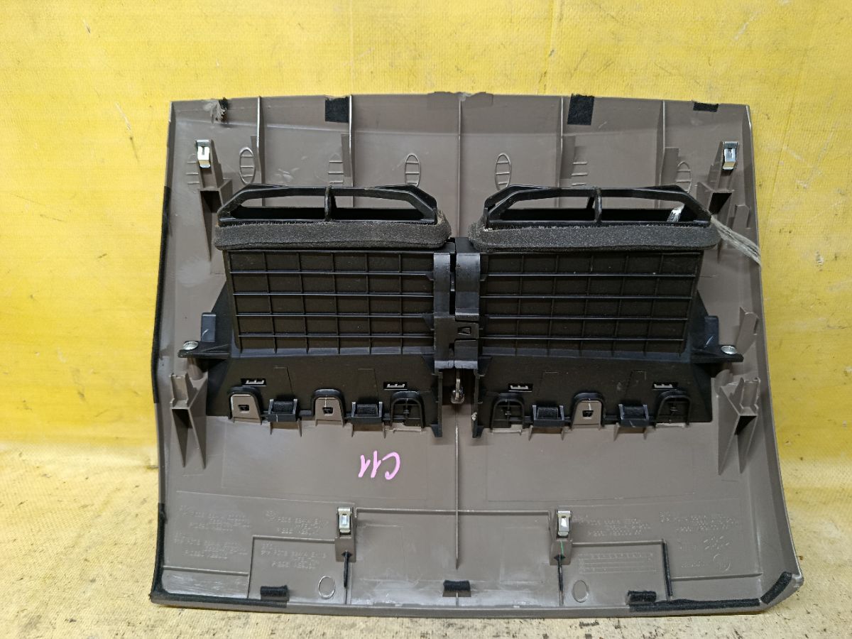 Воздуховод 68414-ED000 на Nissan Tiida C11 Фото 3