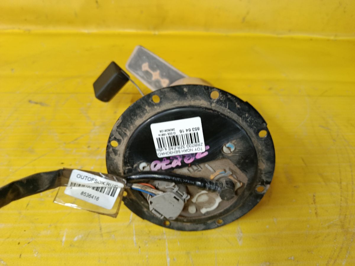 Бензонасос на Toyota Noah ZRR70G 3ZR-FAE Фото 1