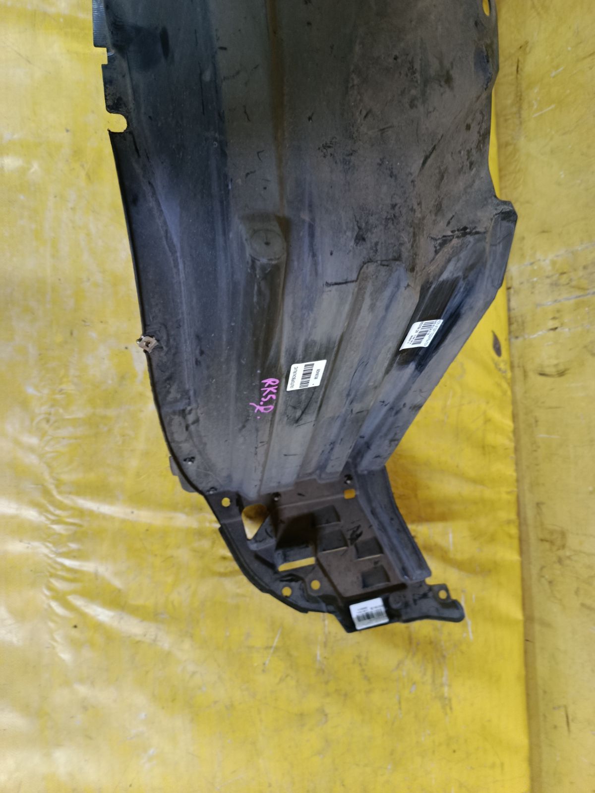 Подкрылок на Honda Stepwgn RK5 R20A Фото 2