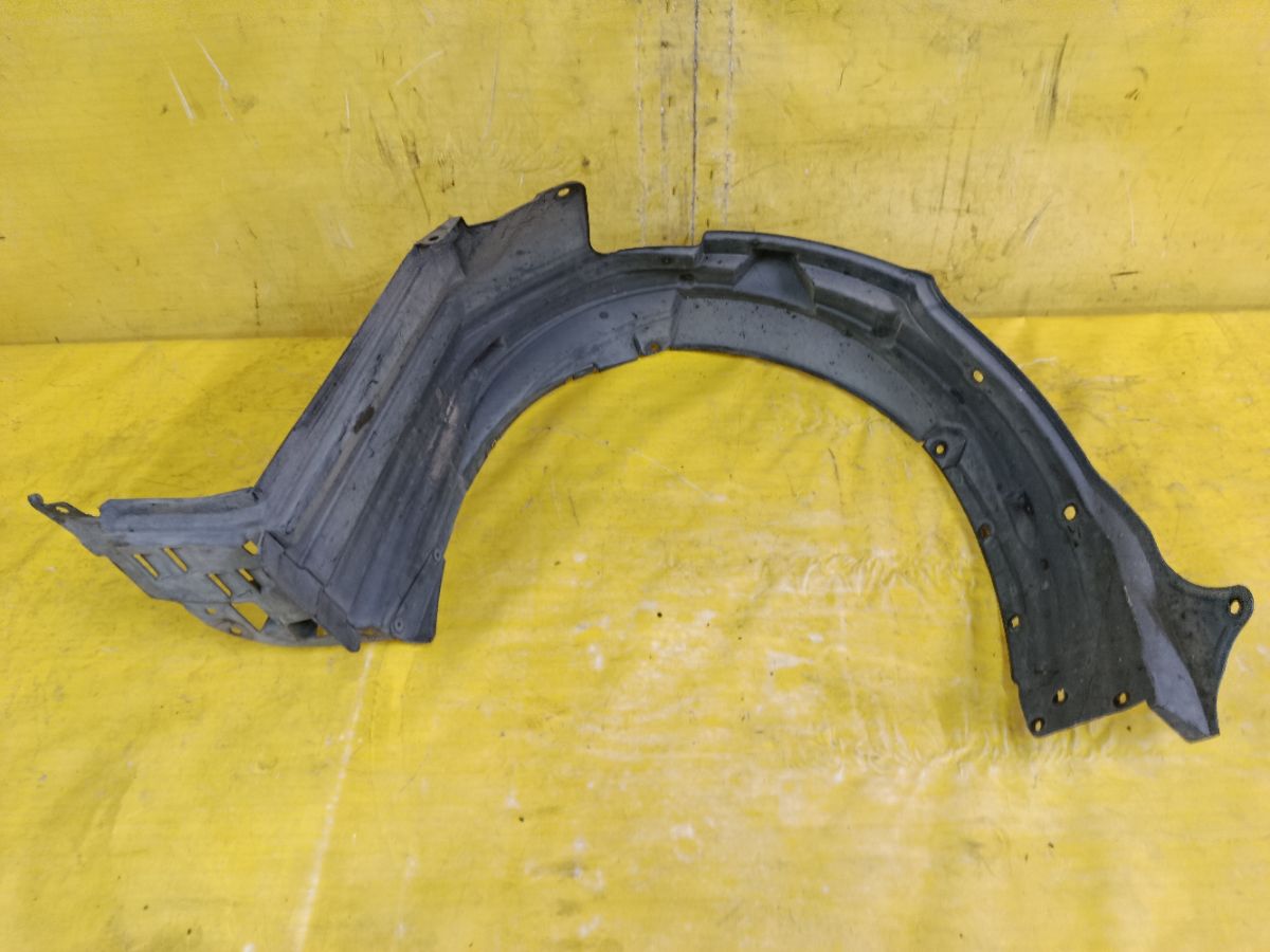 Подкрылок на Honda Stepwgn RK5 R20A Фото 4