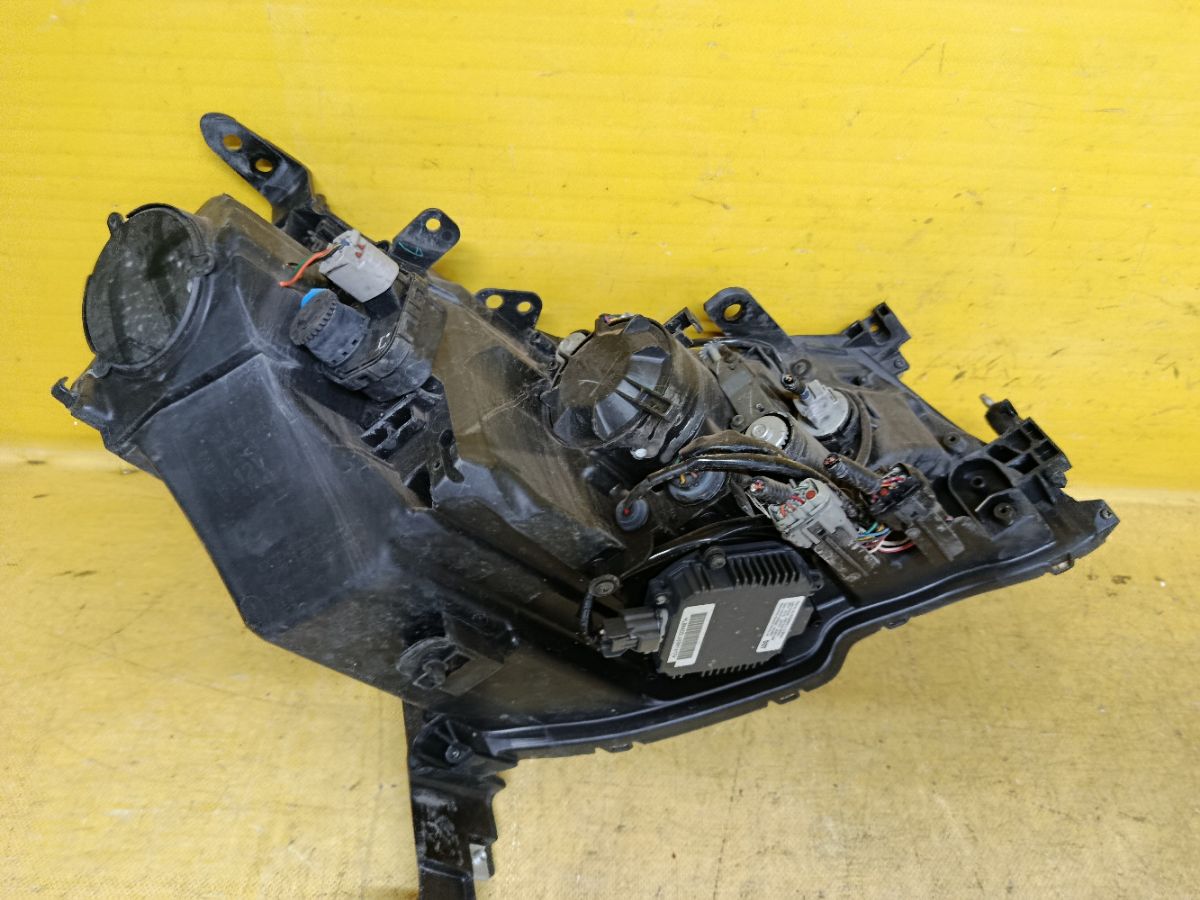 Фара P4770 P4770, на Nissan Fuga PY50 Фото 5