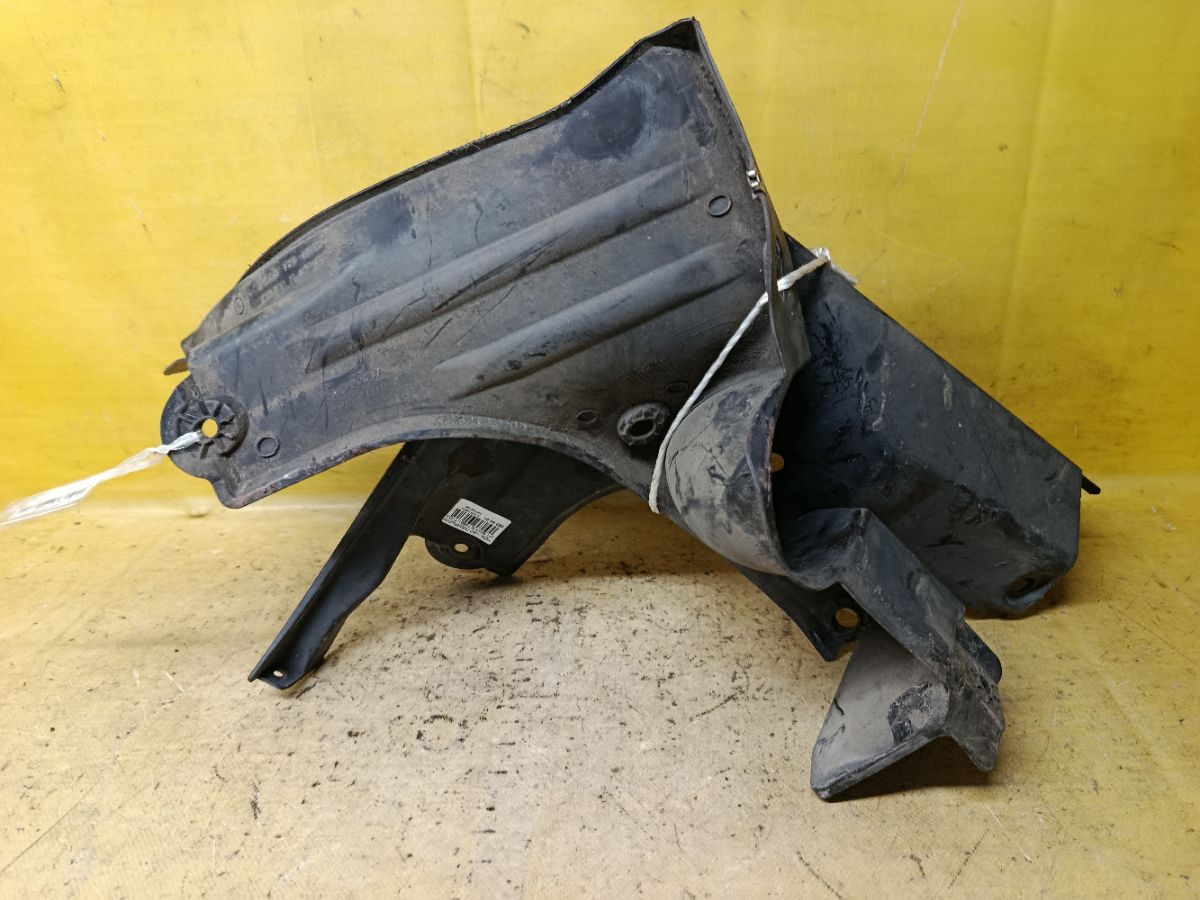 Подкрылок 74591-TY0-N00, 74551-TY0-N00 на Honda N-Box JF1 S07A Фото 2