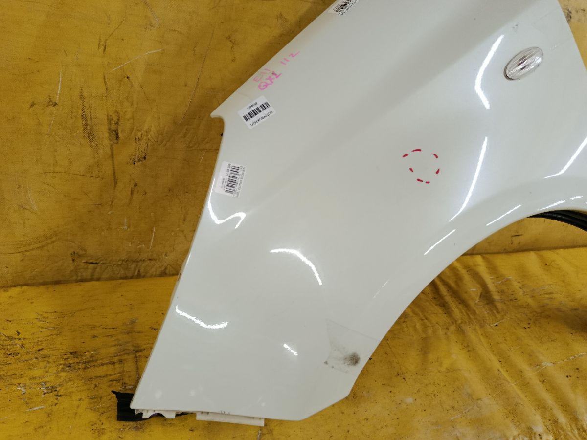 Крыло переднее на Nissan Note E11 Фото 3