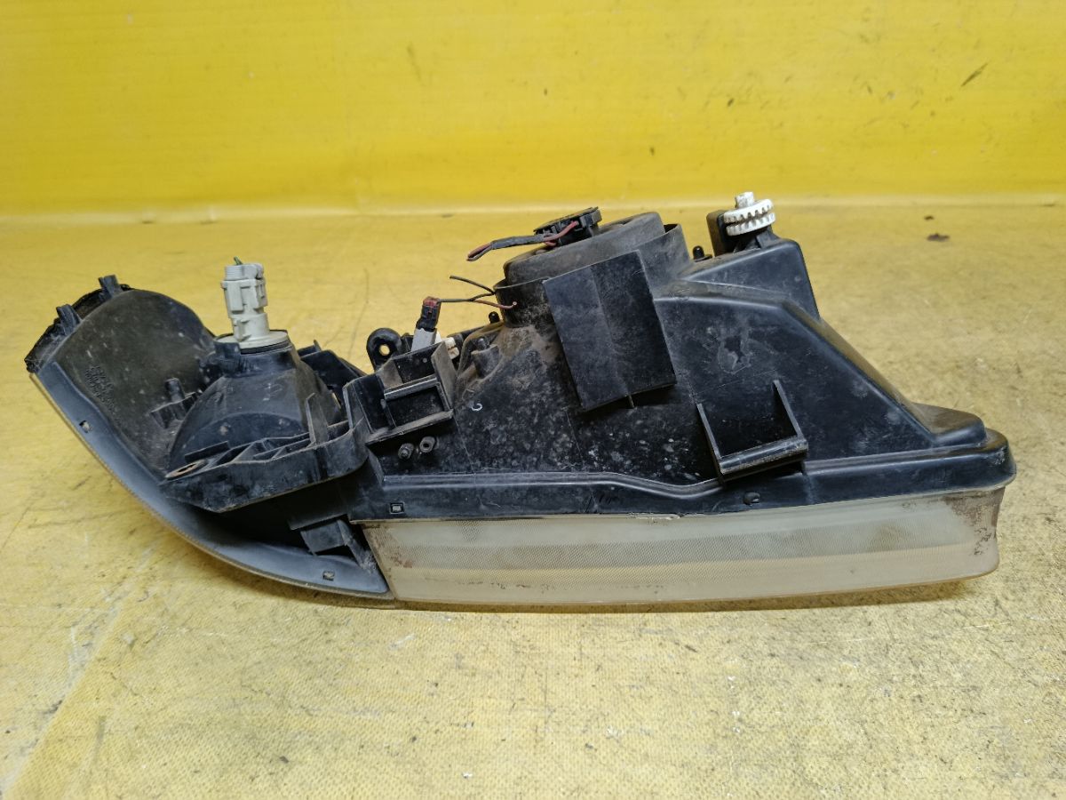 Фара 1602 1602, на Nissan Sunny FB15 Фото 5
