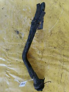 Заливная горловина топливного бака на Nissan March AK12 CR12DE Фото 2