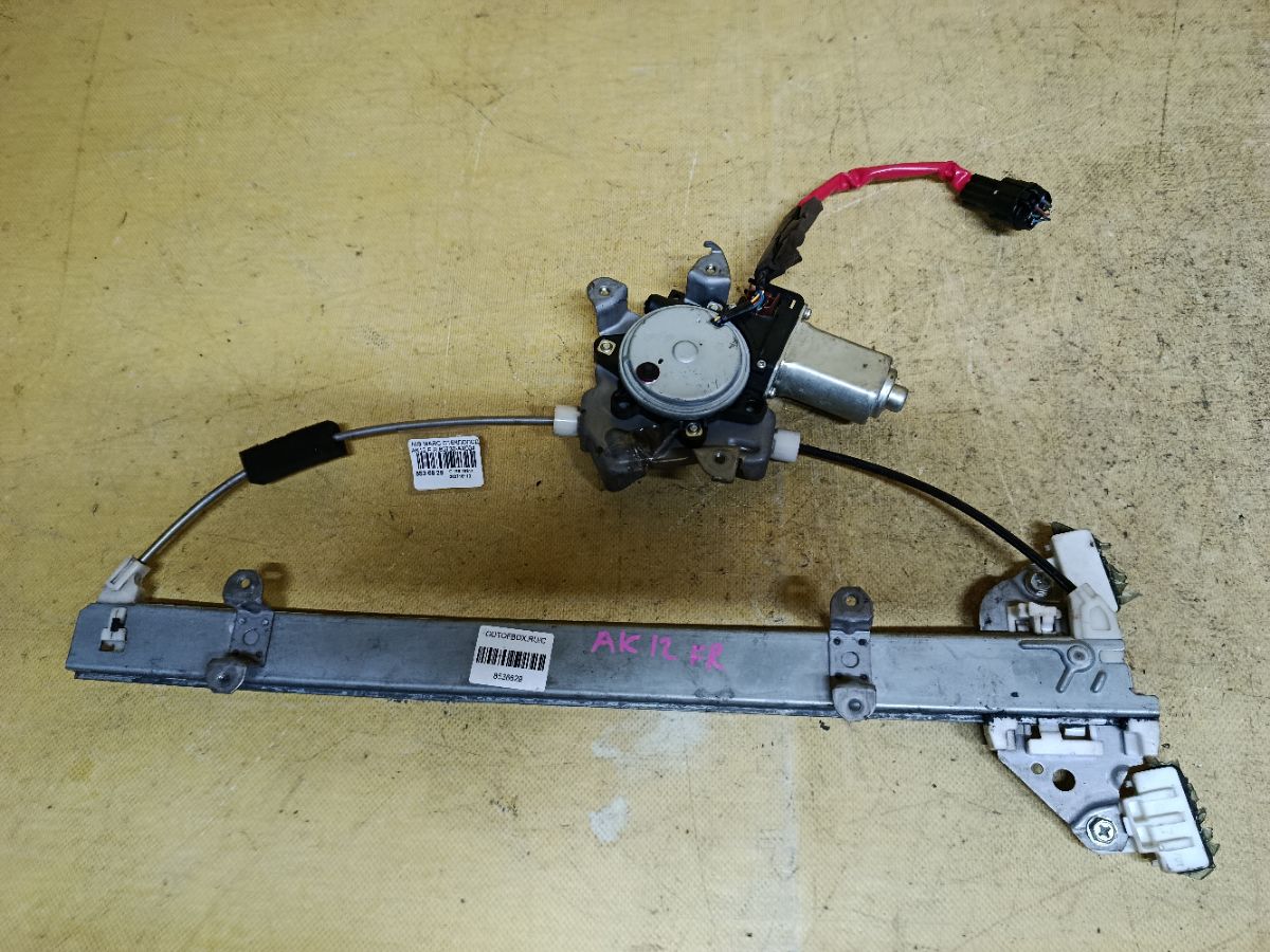 Стеклоподъемный механизм 80730-AX004 на Nissan March AK12 Фото 2