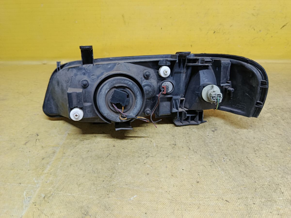 Фара 1602 1602, на Nissan Sunny FB15 Фото 5