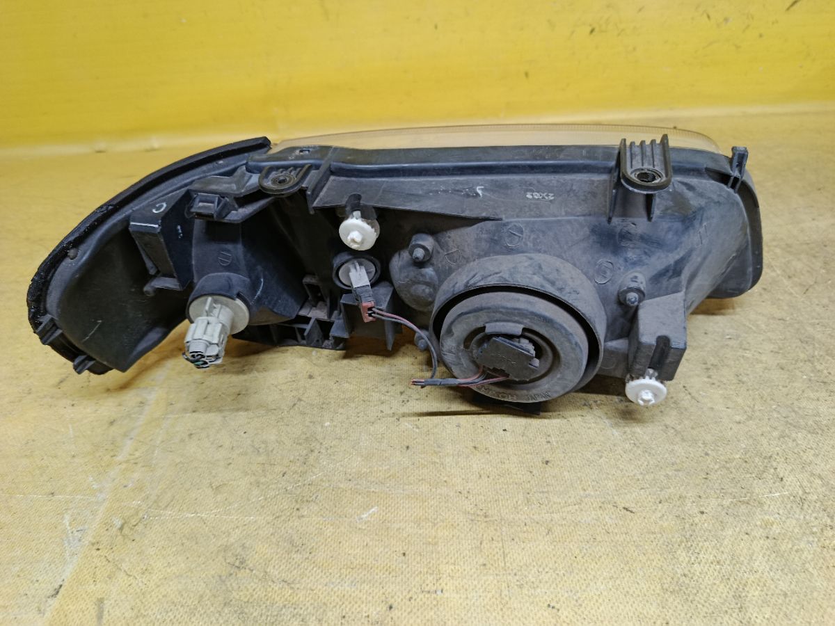 Фара 1602 1602, на Nissan Sunny FB15 Фото 4