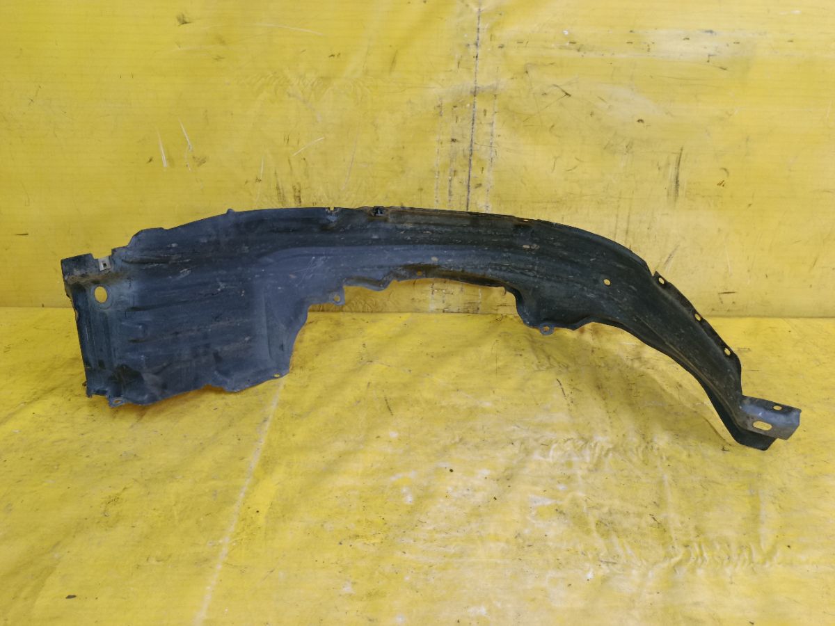 Подкрылок на Nissan Sunny FB15 QG15DE Фото 4