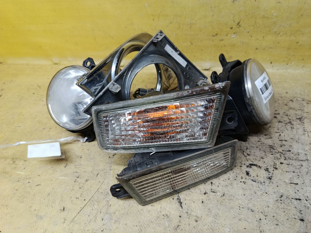 Туманка бамперная 114-11697 114-11697, на Daihatsu Move LA100S Фото 1