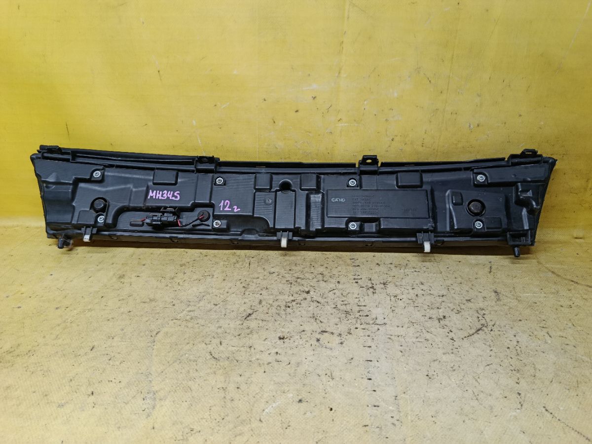 Решетка радиатора на Suzuki Wagon R MH34S Фото 2