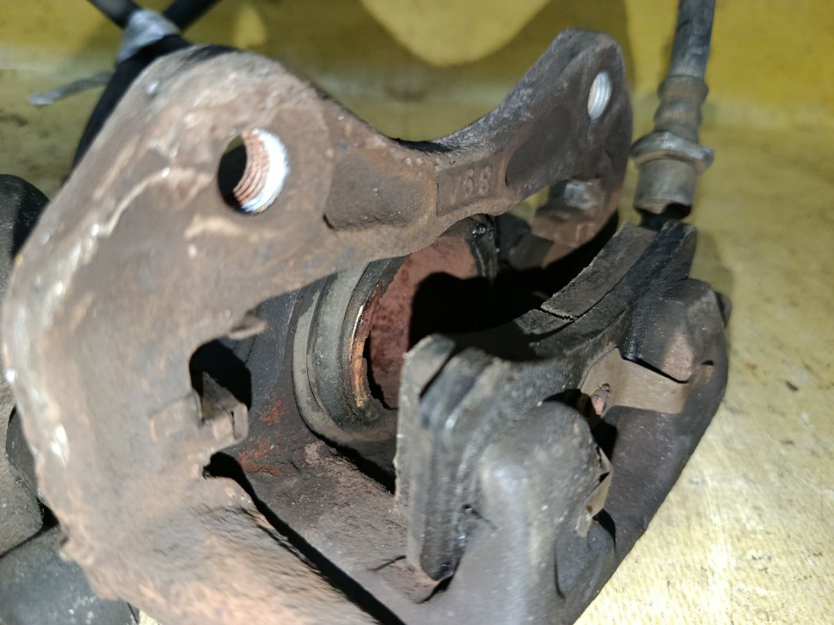 Суппорт на Daihatsu Tanto L375S KF Фото 3