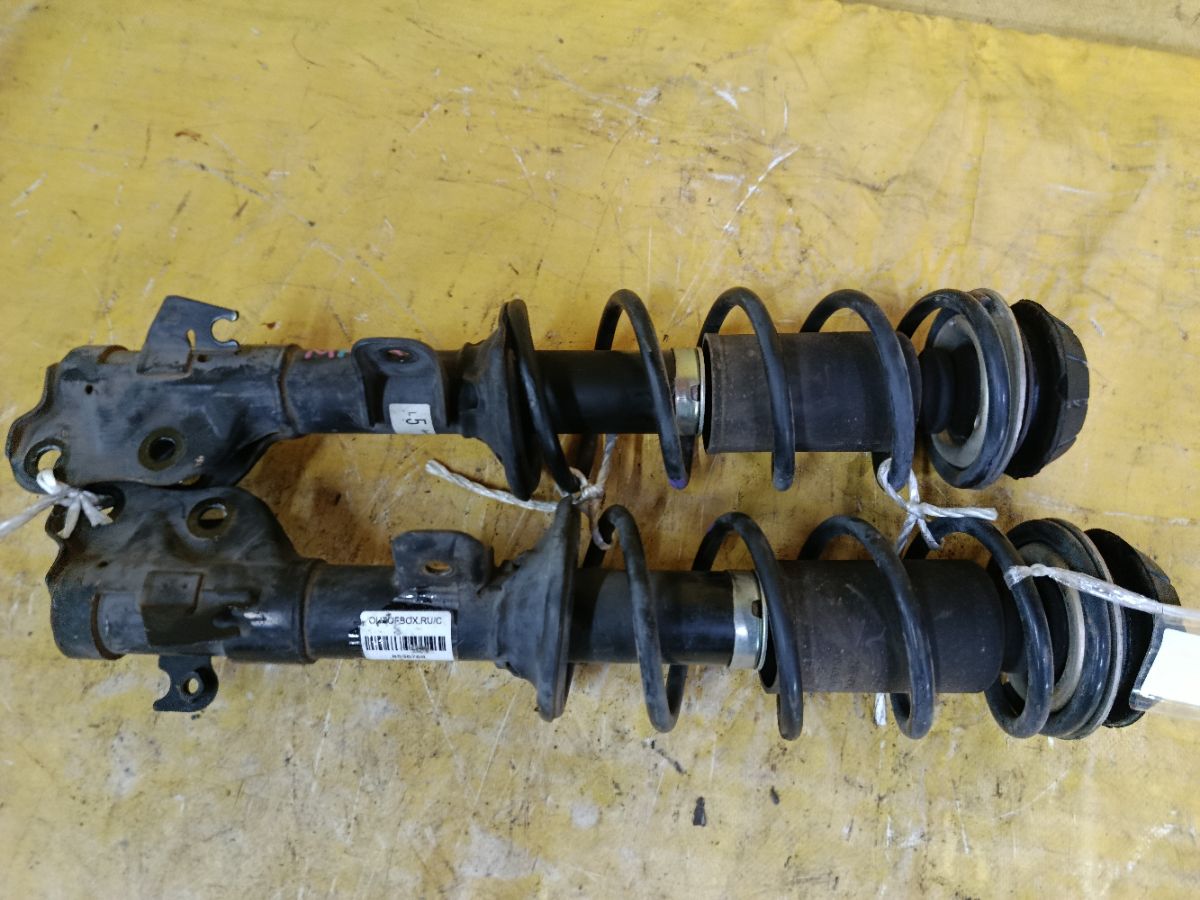 Стойка амортизатора 41601-72M20, 41602-72M20 на Suzuki Wagon R MH34S R06A Фото 1