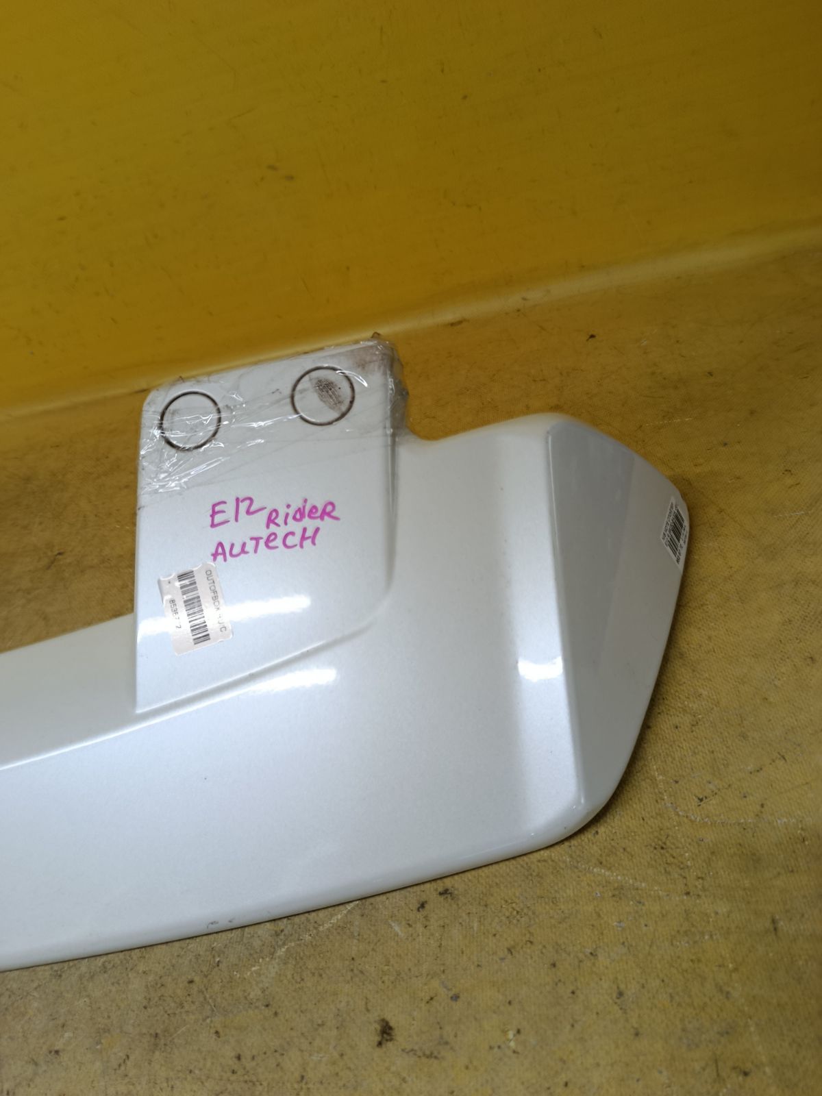 Спойлер 96030-8A00A на Nissan Note E12 Фото 3
