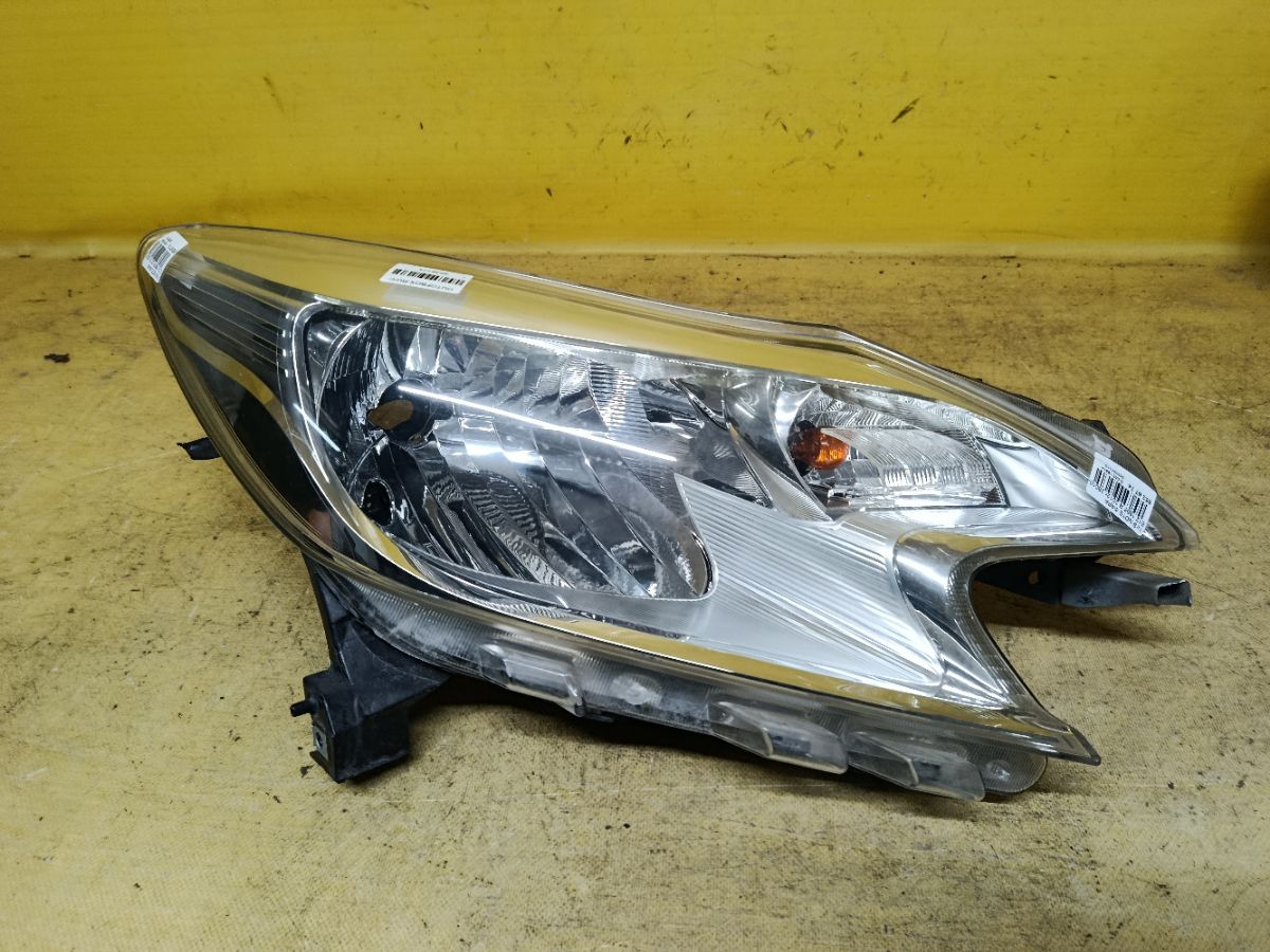 Фара 1868 1868, на Nissan Note E12 Фото 1