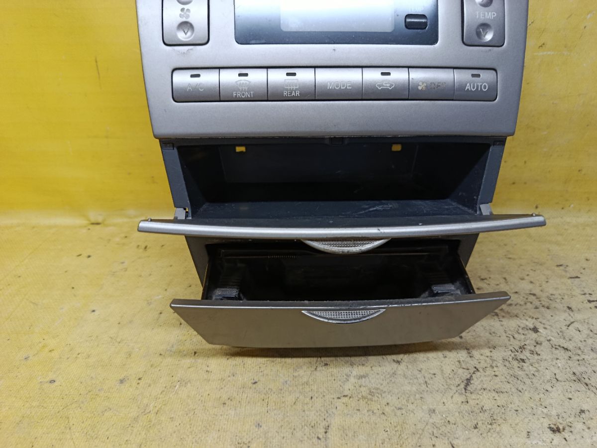 Блок управления климатконтроля 88650-12A40 на Toyota Allex NZE121 1NZ-FE Фото 2