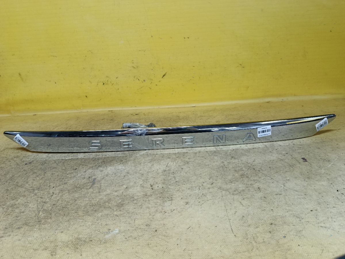 Ручка двери 90810-1VA0A на Nissan Serena HC26 Фото 1