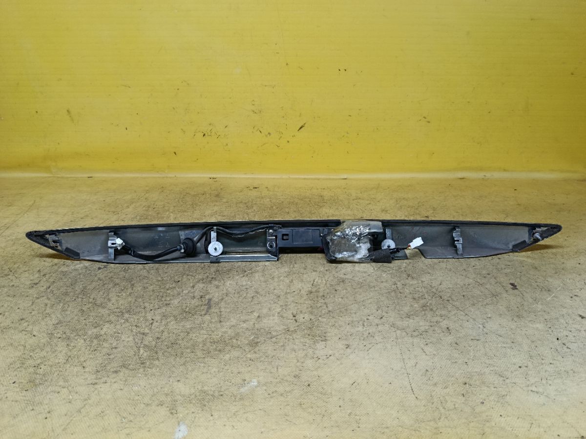 Ручка двери 90810-1VA0A на Nissan Serena HC26 Фото 2