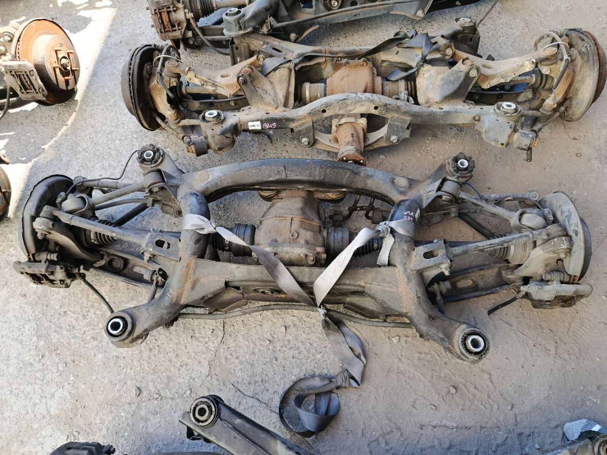 Балка подвески на Toyota Crown GRS200 4GR-FSE Фото 1