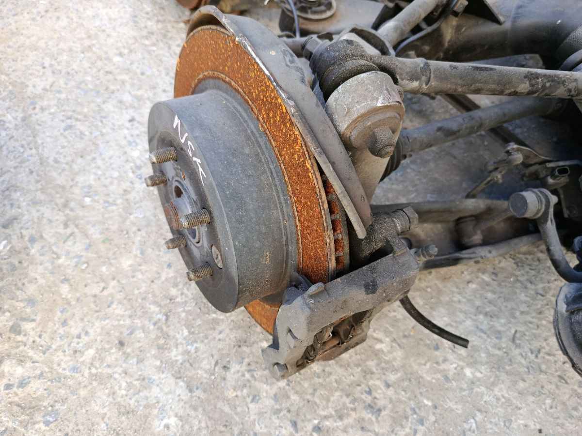 Балка подвески на Toyota Crown GRS200 4GR-FSE Фото 10