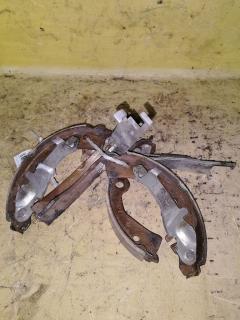 Тормозные колодки на Nissan Note E11 HR15DE 44060-AX026  AY360-NS089  FN1261  T1261  TD-086-1261S  TDS1261, Заднее расположение