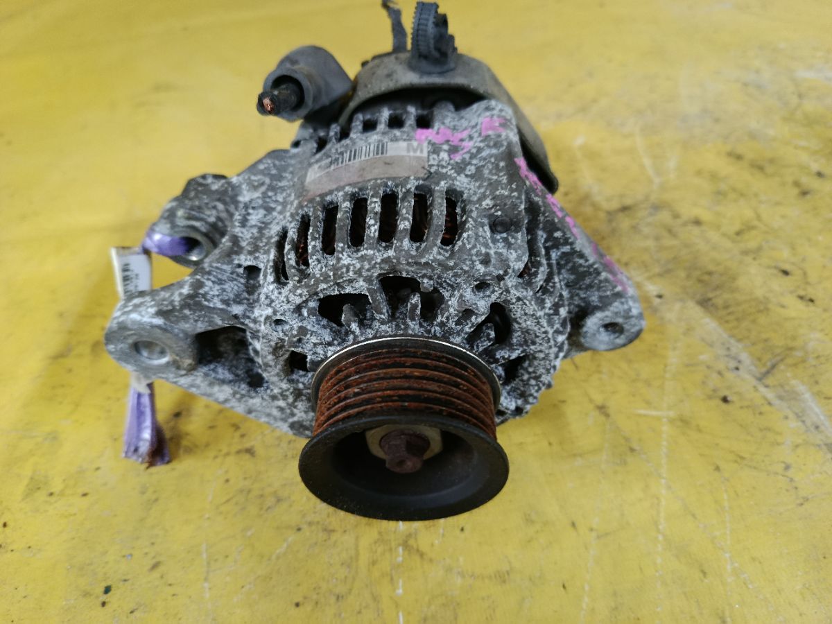 Генератор на Toyota Passo KGC10 1KR-FE Фото 1