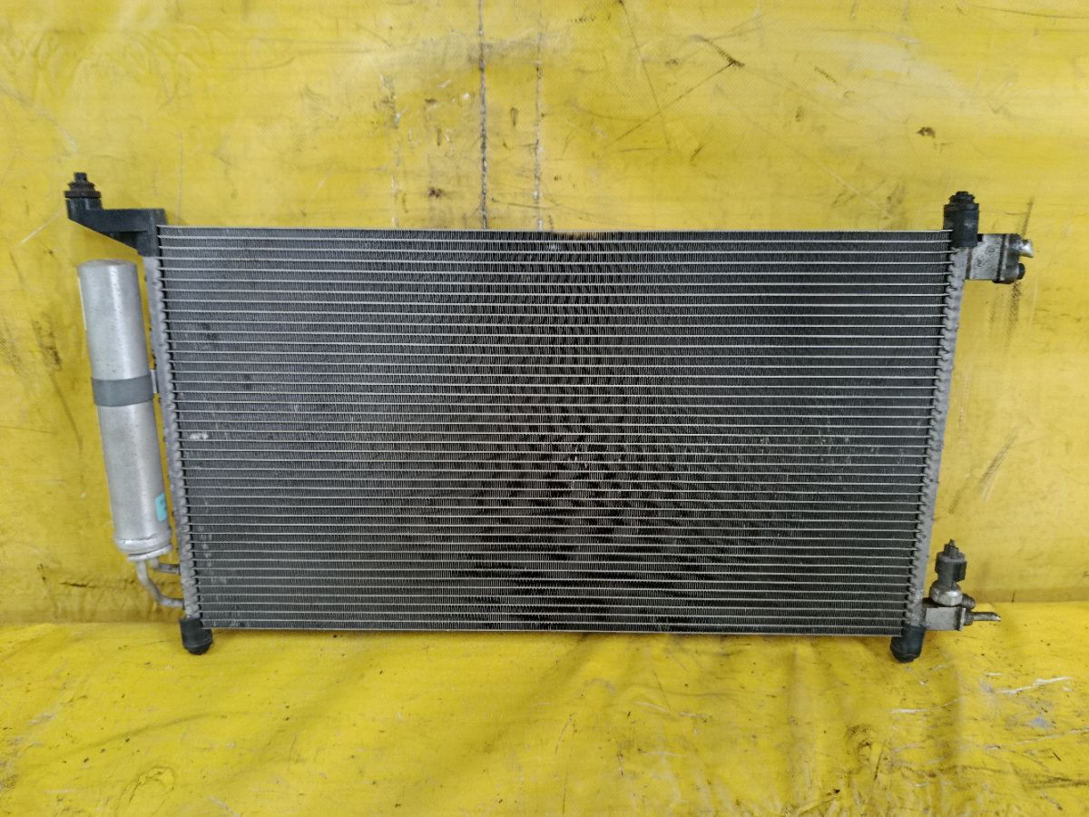 Радиатор кондиционера 92110 1U600, 92110 ED000, FX-267-3170, TD-267-3170 на Nissan Note E11 HR15DE Фото 1