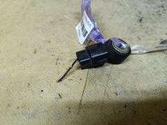 Датчик детонации 22060-1HC0A на Nissan March K13 HR12DE Фото 2