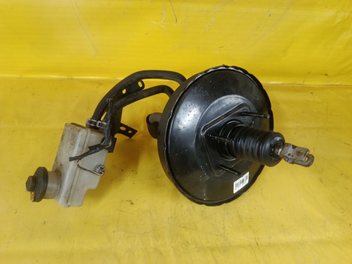 Главный тормозной цилиндр 47201-46040, 47201-52180 на Toyota Porte NNP10 2NZ-FE Фото 2
