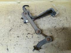 Датчик регулировки наклона фар 89407-12030 на Toyota Prius ZVW30 Фото 4