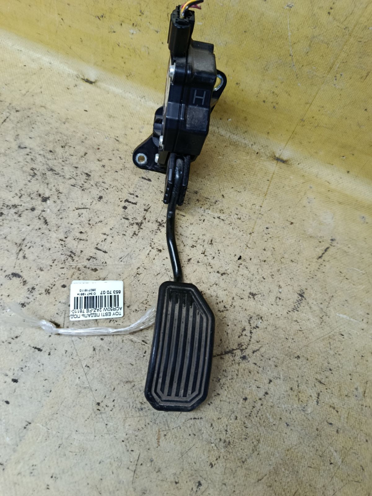Педаль подачи топлива 78110-28010 на Toyota Estima ACR50W 2AZ-FE Фото 2