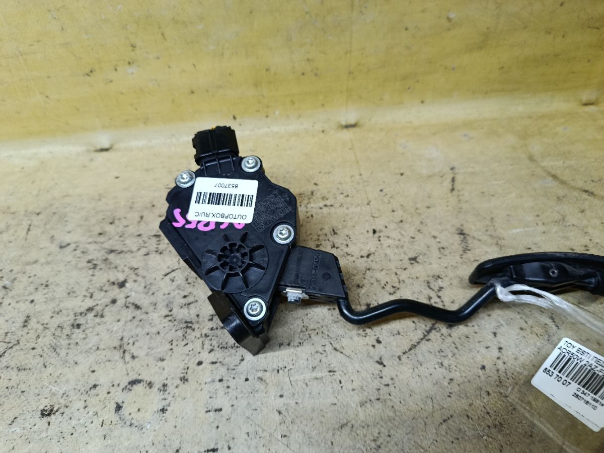 Педаль подачи топлива 78110-28010 на Toyota Estima ACR50W 2AZ-FE Фото 3