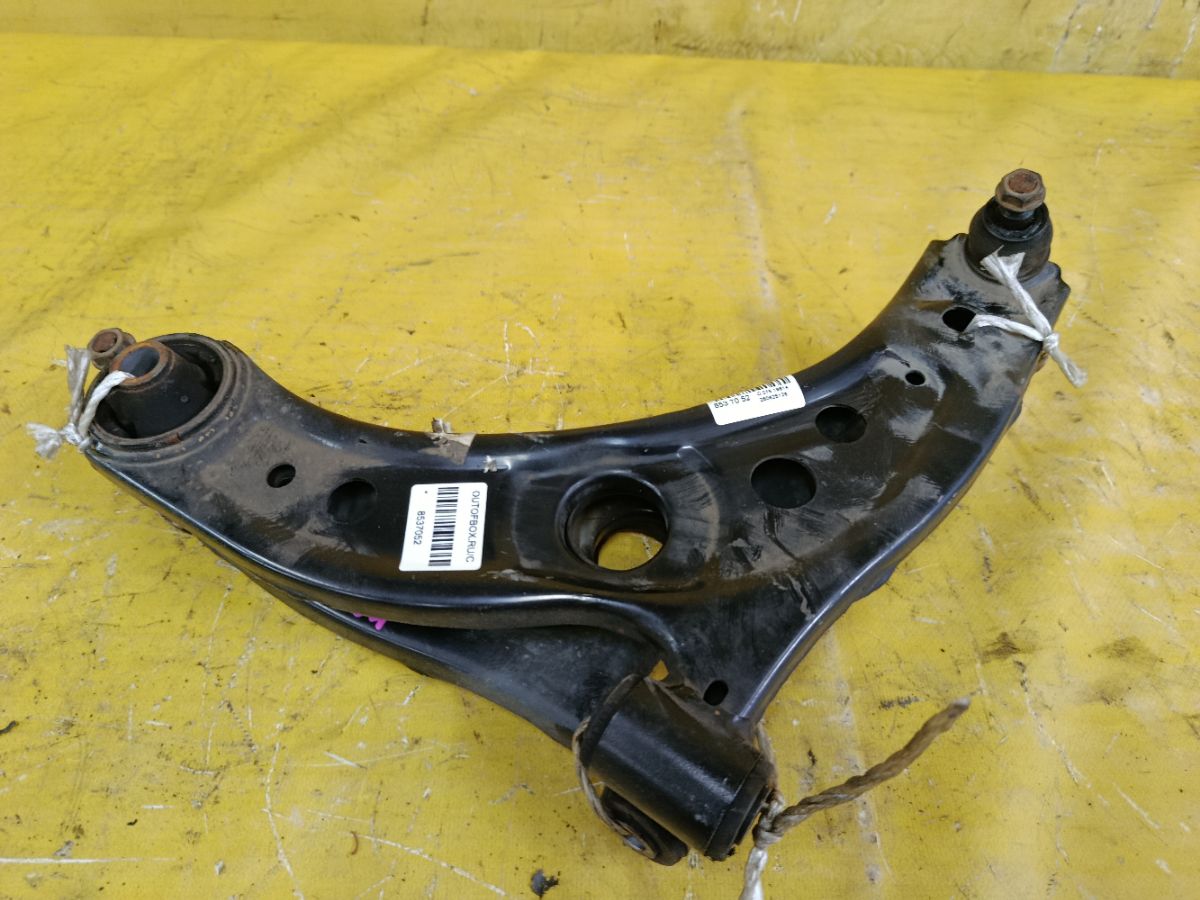 Рычаг на Toyota Passo KGC10 1KR-FE Фото 1