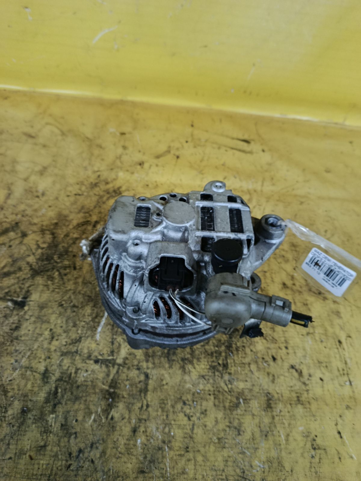 Генератор ZJ4018300 на Mazda Demio DE3FS ZJ-VE Фото 2