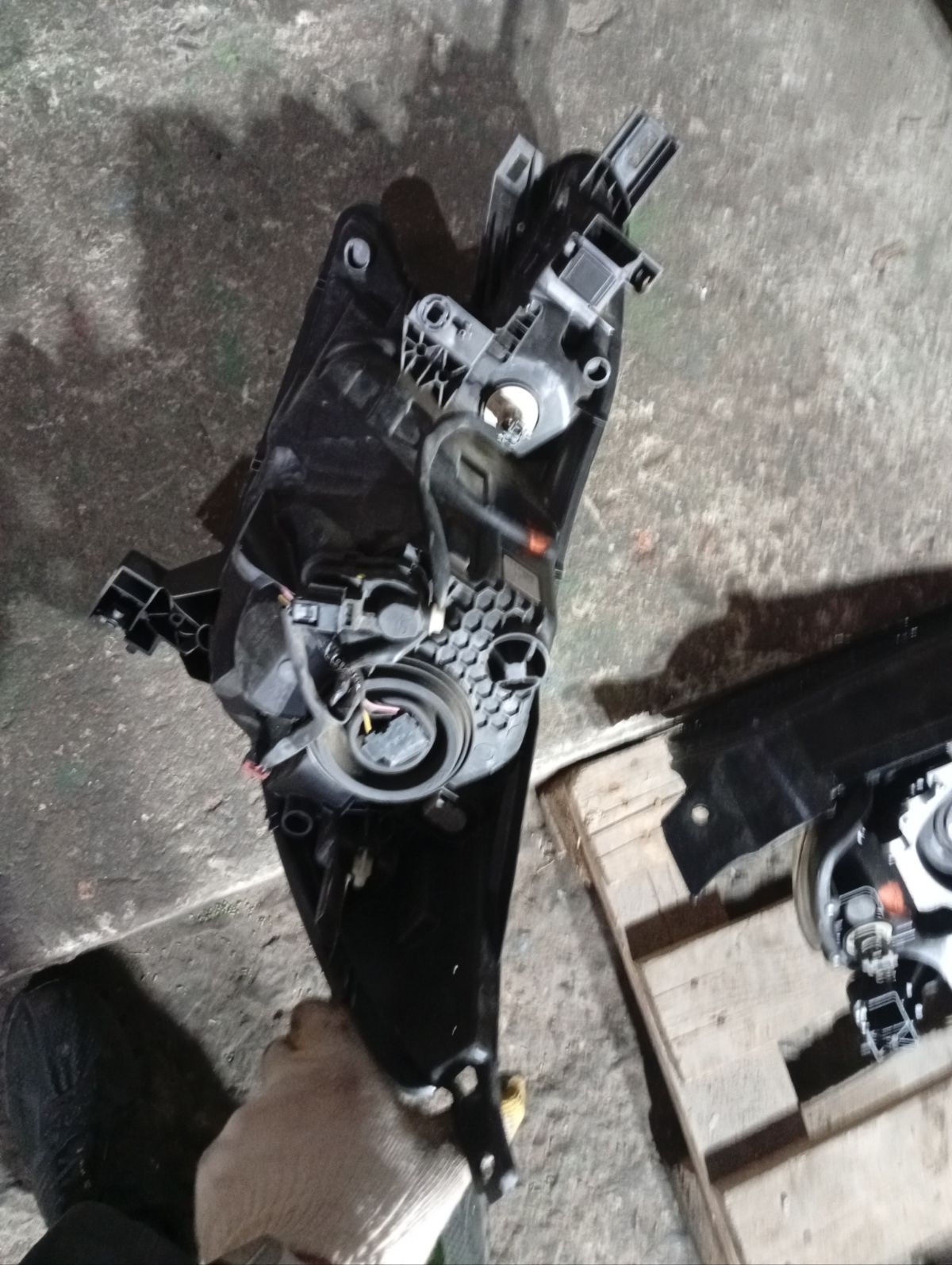 Фара 1868 1868, на Nissan Note E12 Фото 4